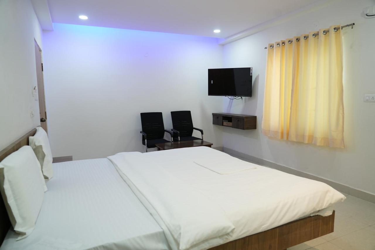 5 Star Grand- Premium Hotel Shamshabad Ngoại thất bức ảnh
