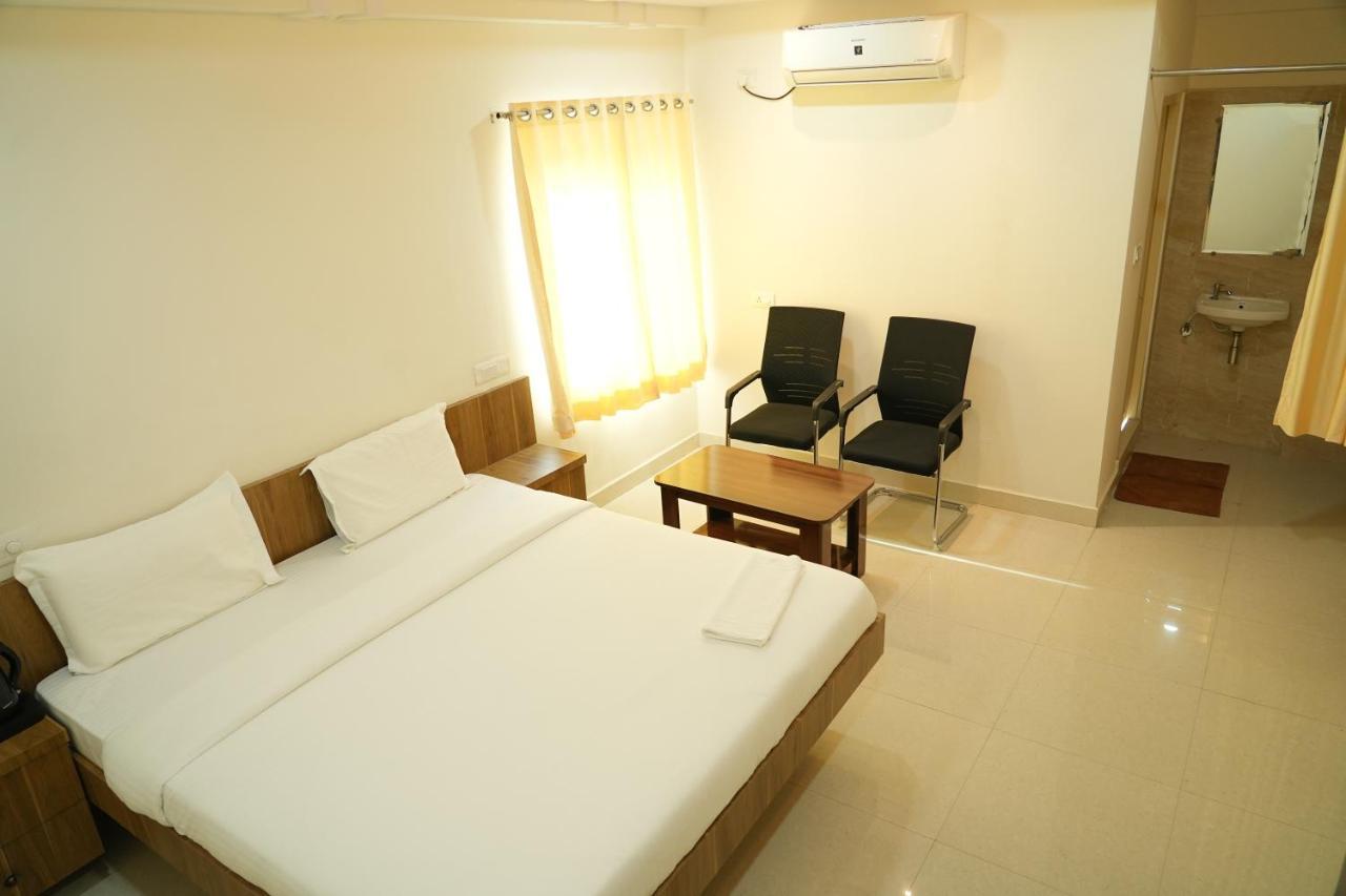 5 Star Grand- Premium Hotel Shamshabad Ngoại thất bức ảnh