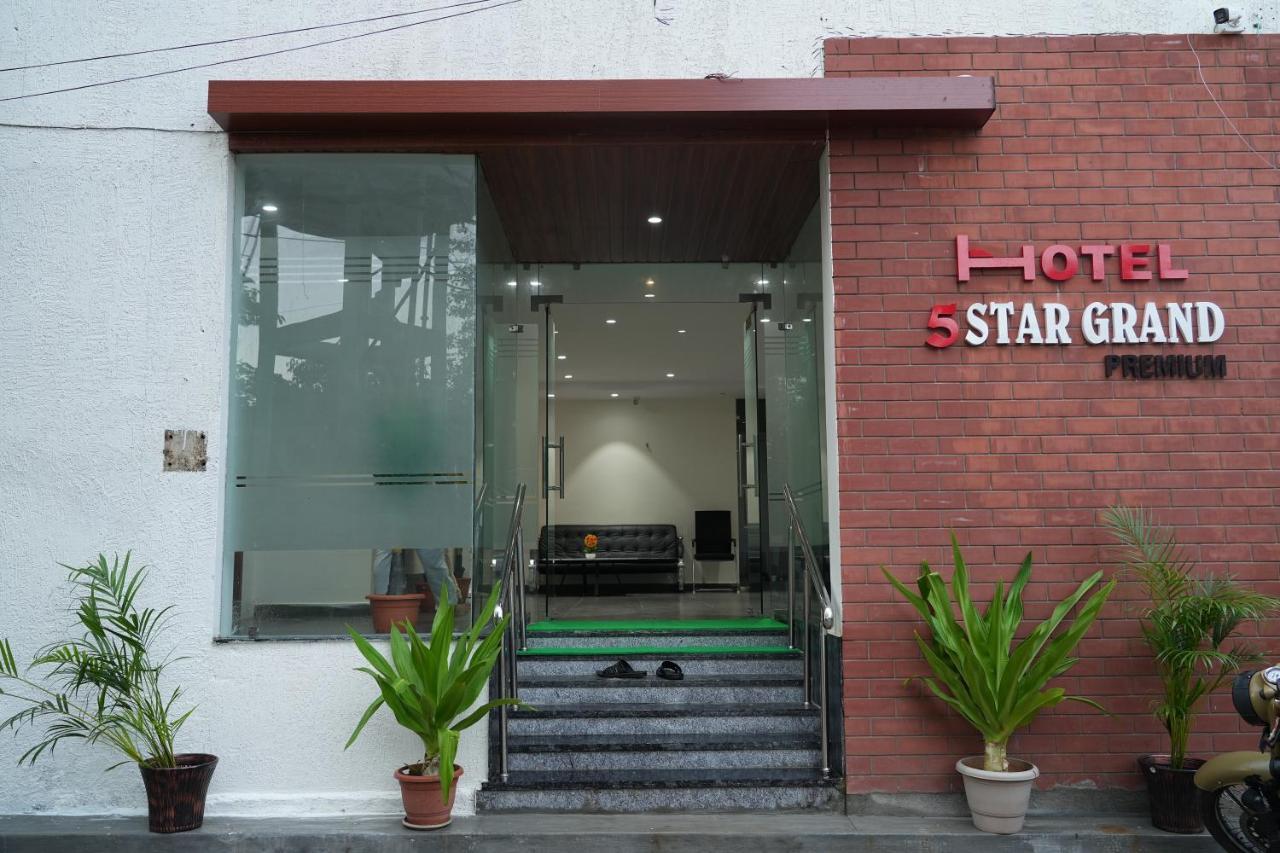 5 Star Grand- Premium Hotel Shamshabad Ngoại thất bức ảnh